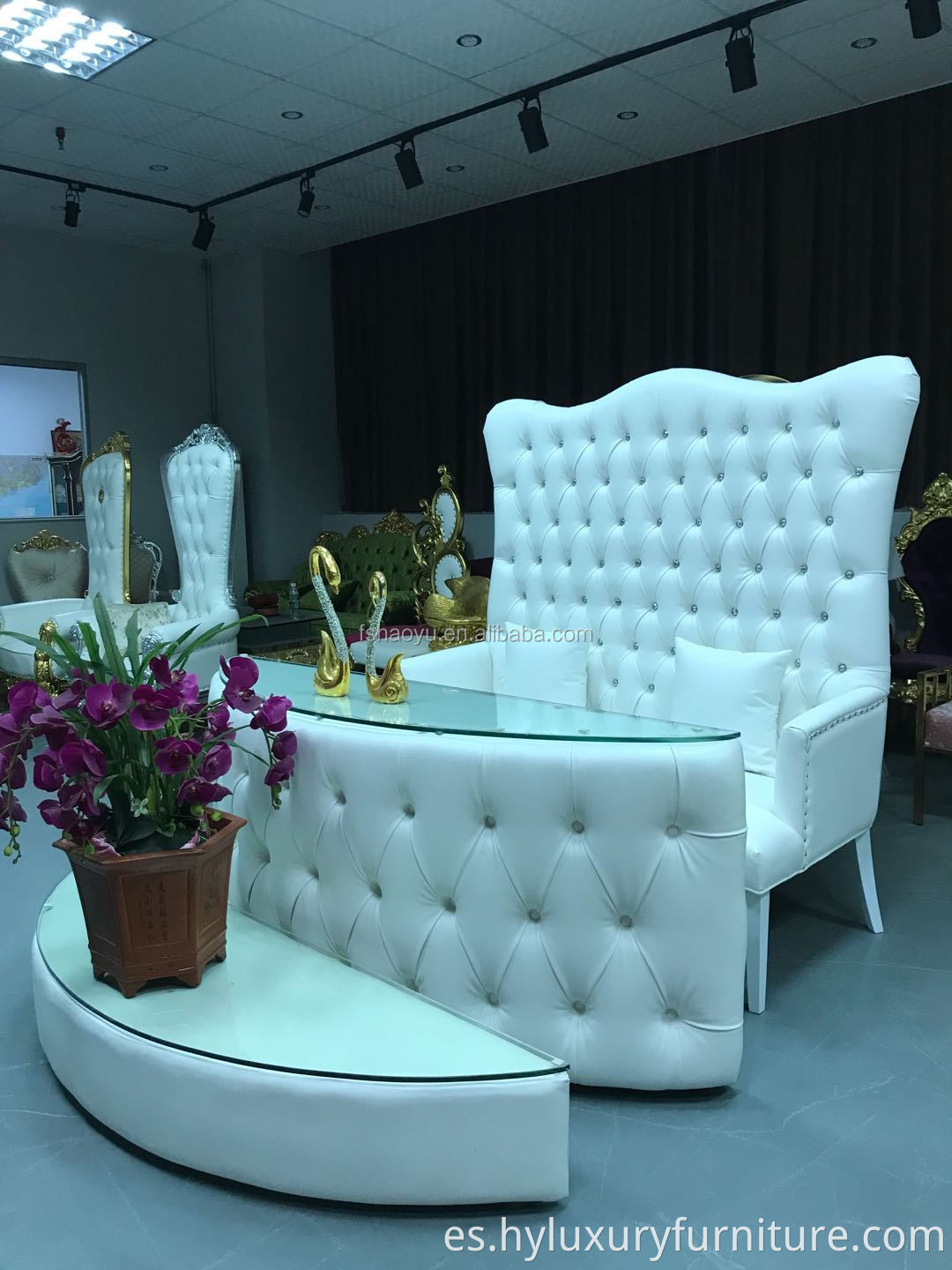 Venta al por mayor, silla de doble trono con respaldo alto para boda, silla de doble trono blanca y dorada, sofá de Hotel, muebles de Hotel, 5 juegos antiguos